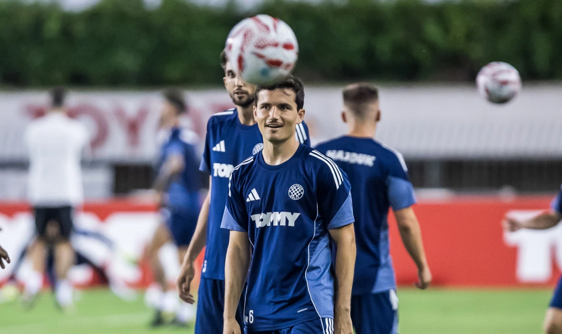 Hugo Guillamón — Entrenamiento Hajduk