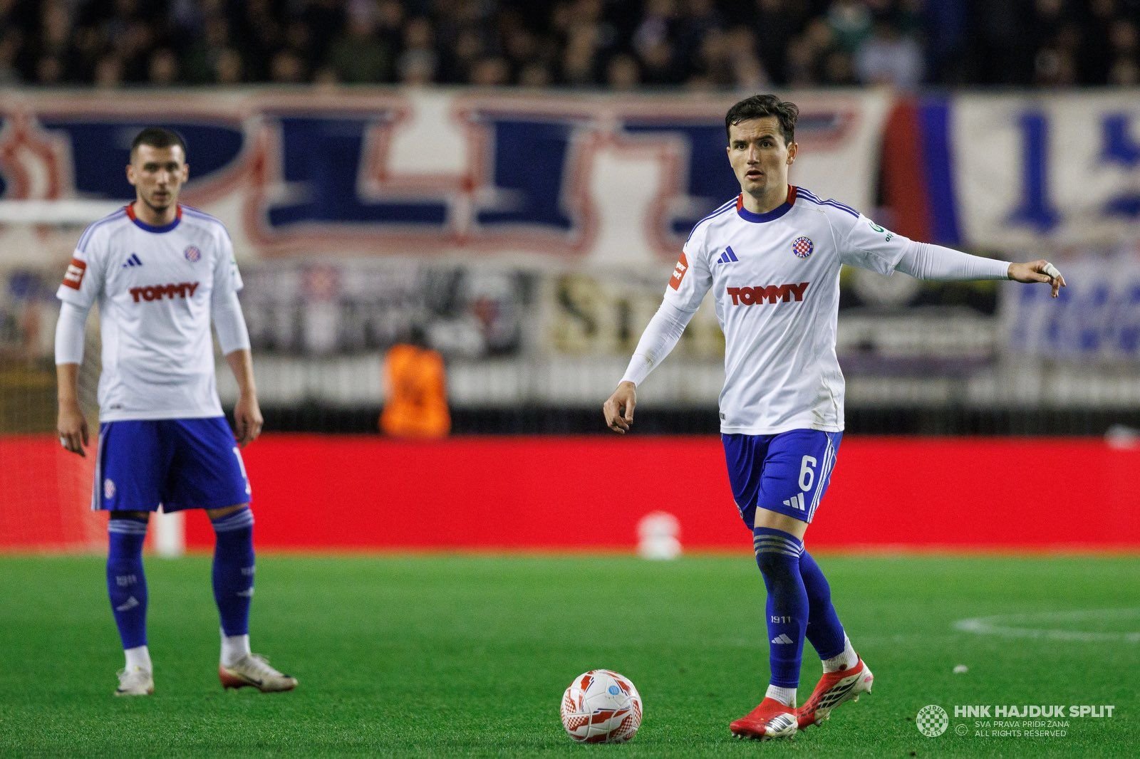 Hugo Guillamón — Hajduk Split con afición